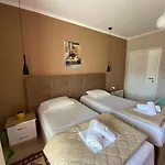 Guest's * 포그라데츠