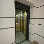 Guest's *