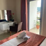 Guest's