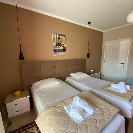 Guest's * Pogradec