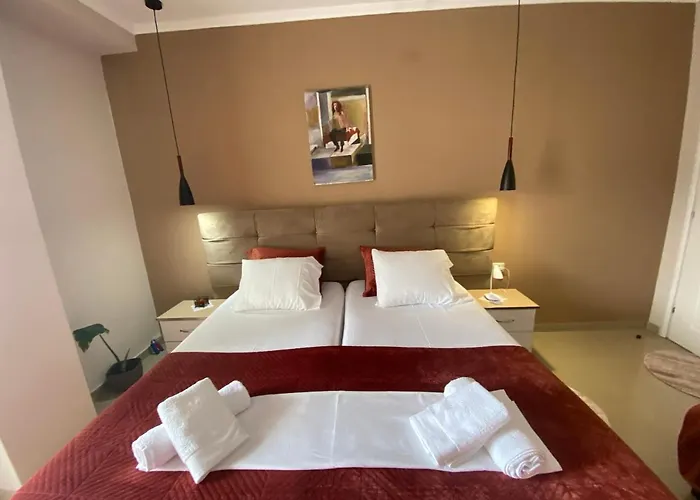 Guest's * Pogradec