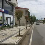 Guest's * Pogradaş