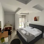 Guest's * Pogradaş